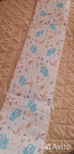 Бортик для детской кроватки