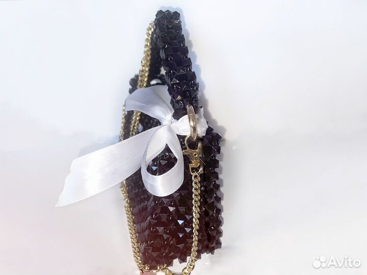 Сумка из акриловых бусин