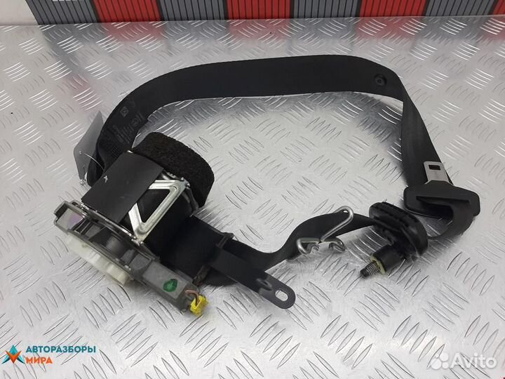 Ремень безопасности Ford Fiesta 5 рест. 2008