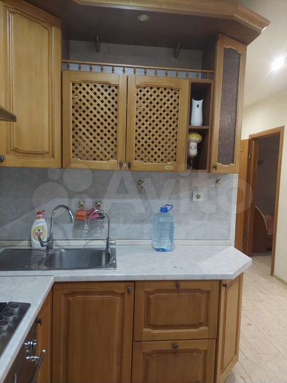 2-к. квартира, 74 м², 1/10 эт.