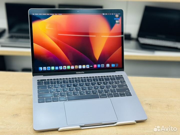 Apple MacBook Pro 13 Core i7+ 16 Gb RAM/ 256 SSD