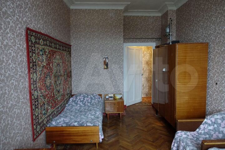 2-к. квартира, 65 м², 5/5 эт.