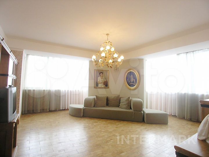 6-к. квартира, 300 м², 11/19 эт.