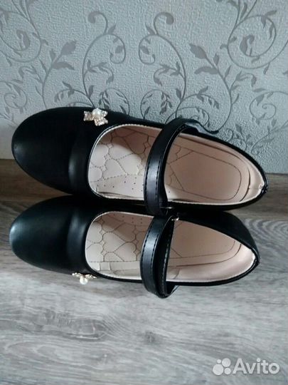 Туфли для девочки 2 пары