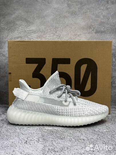 Летние крассовки Adidas Yeezy boost 350