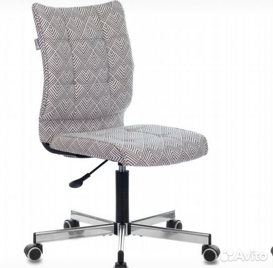 Кресло для школьника новое