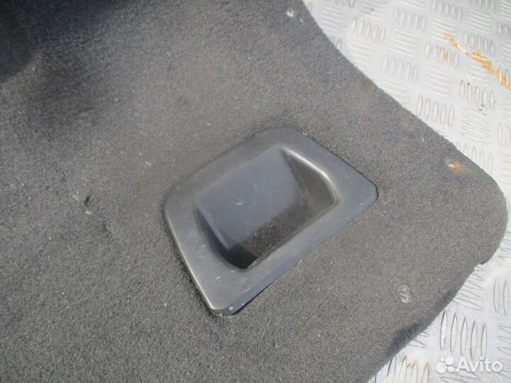 Обшивка крышки багажника VW Passat B5