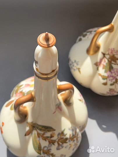 Ваза (пара) Royal Worcester Англия