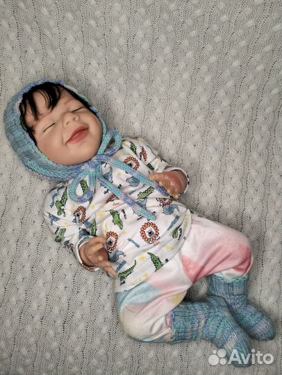 Шапка и носки для новорожденного