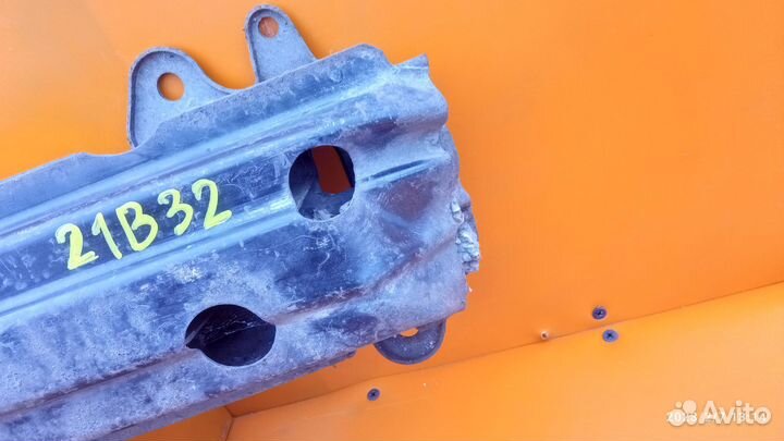 Усилитель переднего бампера для Hyundai Getz