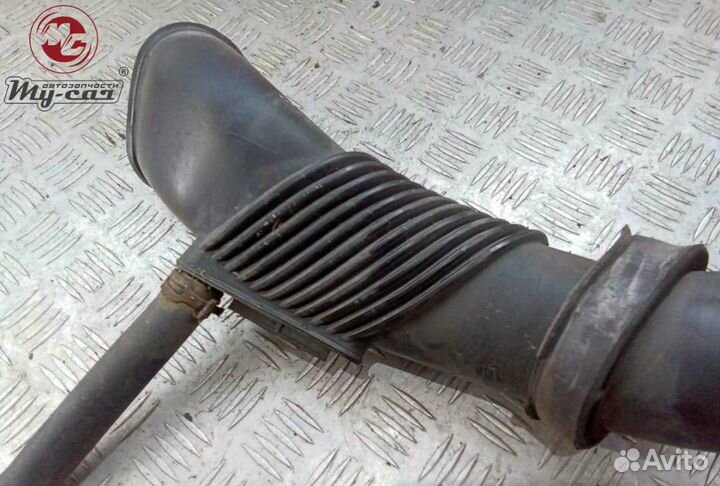 Патрубок воздушного фильтра volkswagen touareg 1 рестайлинг (2007-2010) 3.0 7l6129609e