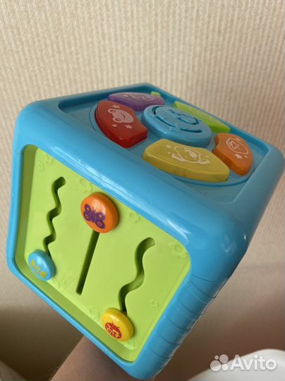 Кубик развивающий со светом и музыкой