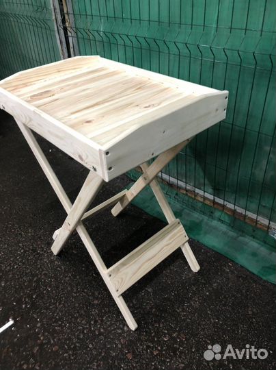 Сервировочный столик