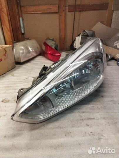 Фара левая Ford Focus 3 рест 18г