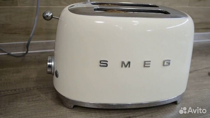 Тостер Smeg TSF01creu Creme