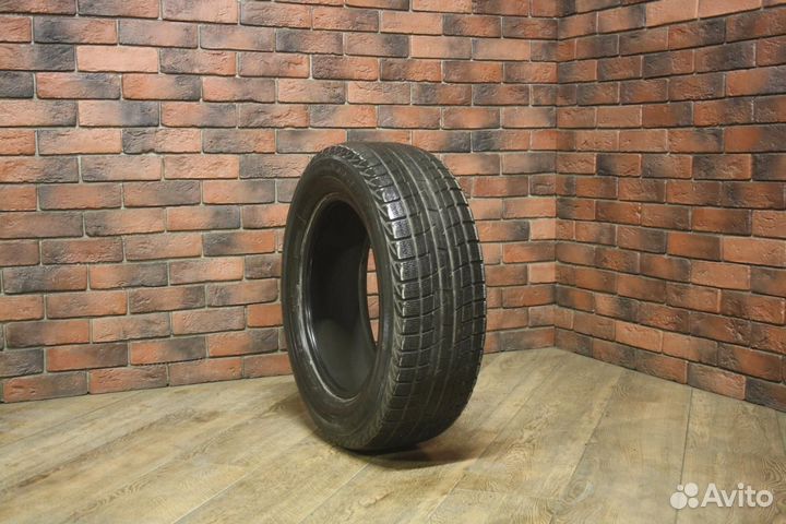 Yokohama Ice Guard IG30 215/60 R16