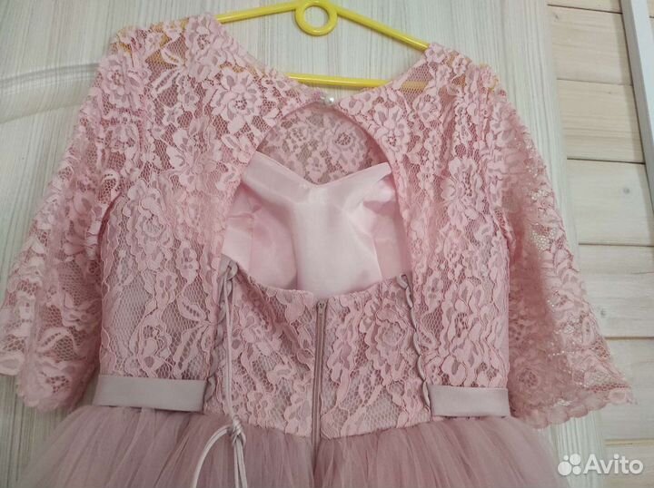 Вечернее платье