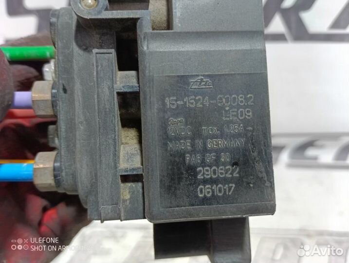 Блок клапанов пневмоподвески Audi Q7 4L 3.0 BUG