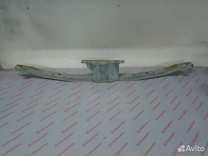 Nissan 62290-AU330 Усилитель бампера верхний