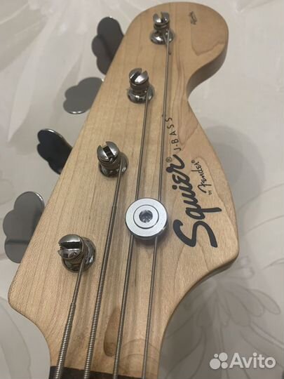 Бас гитара fender squirer jazz bass