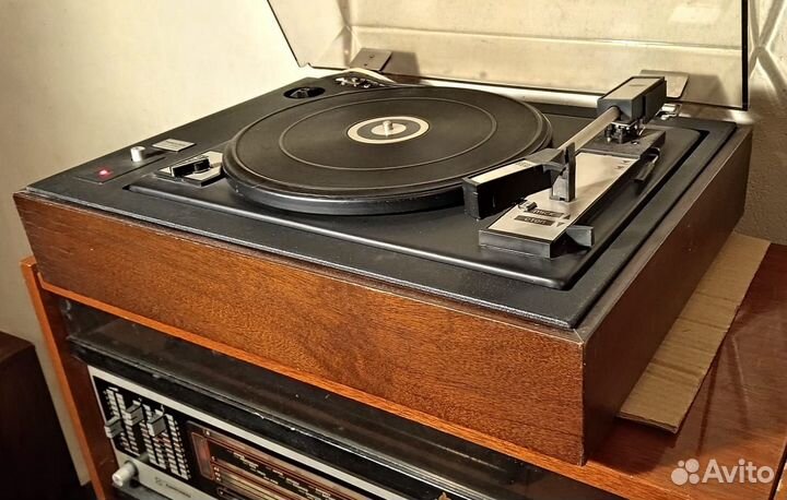 Проигрыватель винила Мелодия 104 стерео