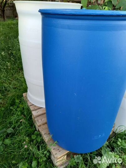 Бочки пластиковые для полива,227л,без крышек