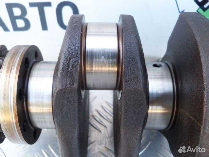 Коленвал Audi 100 C3 2.3 NG 5 цилиндров