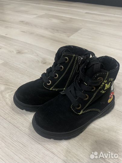 Ботинки детские 24