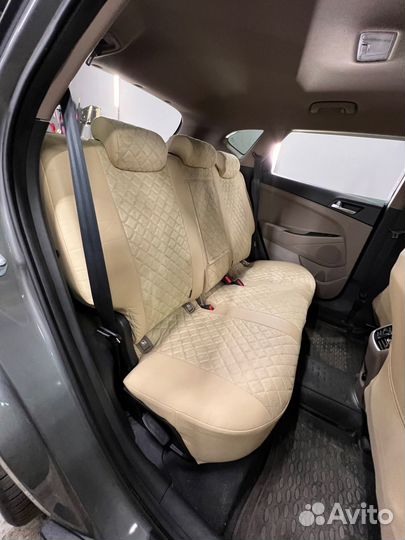 Чехлы на Hyundai Tucson lll