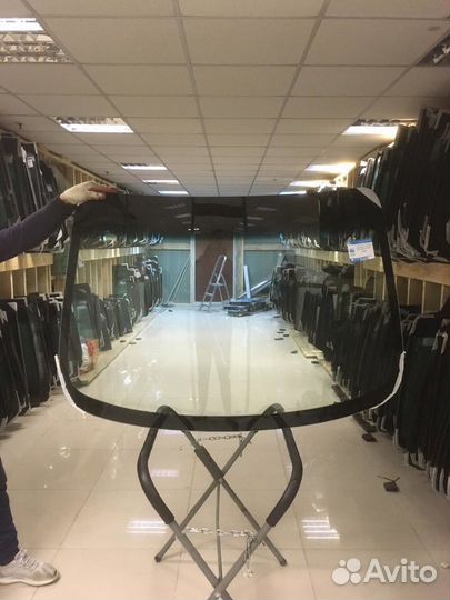 Лобовое стекло Шевроле Авео