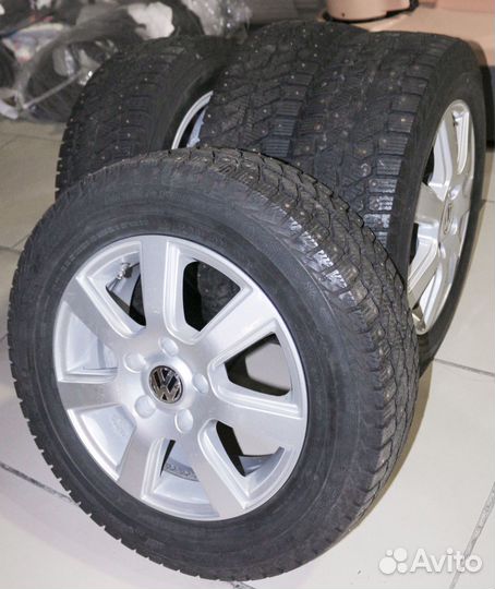 R16 Gislaved Nord Frost Van 205/65, PCD 5x120 DIA 120