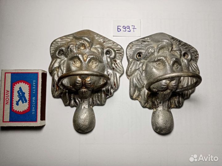 Дверные ручки. Парные. Лев