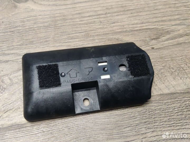 Антенна бесключевого доступа Toyota LC200 2016г