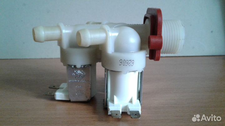 Клапан подачи воды 3-х выводной стиральных машин