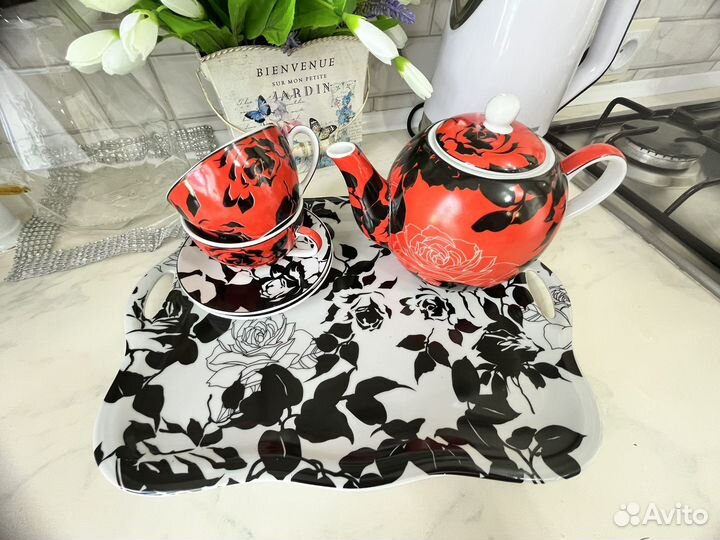 Сервиз чайный с подносом