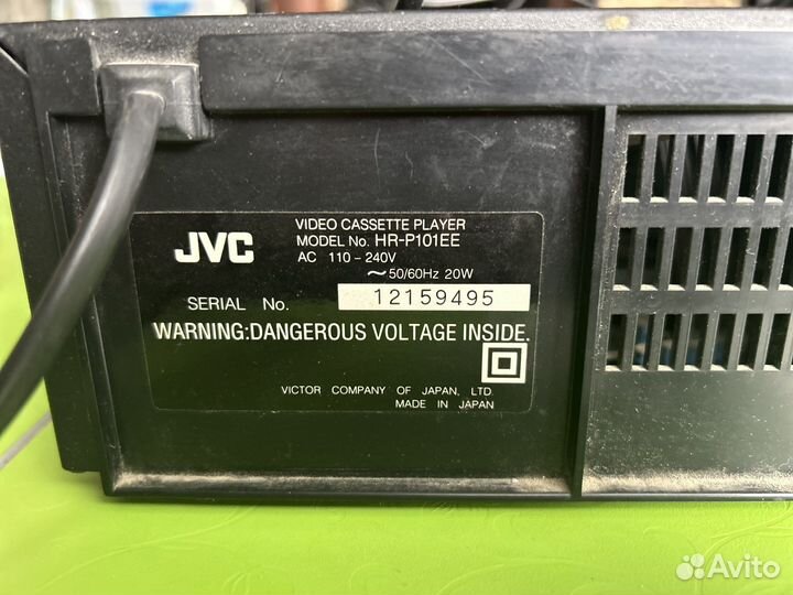 Видеомагнитофон JVC