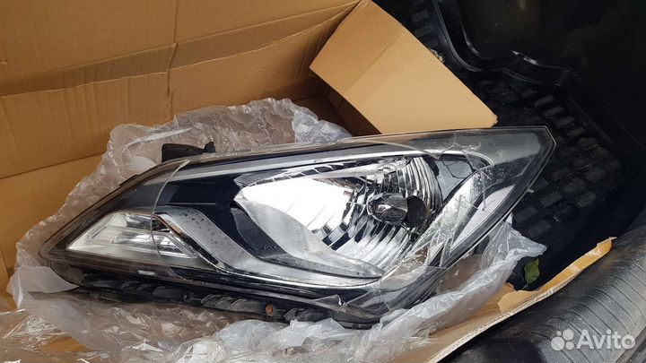 Фара на hyundai solaris 2011 2016