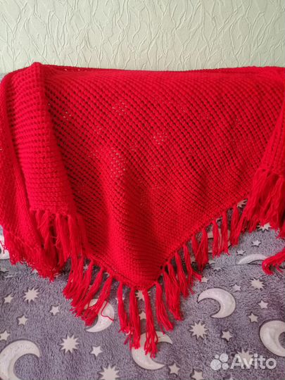 Шаль вязаная спицами