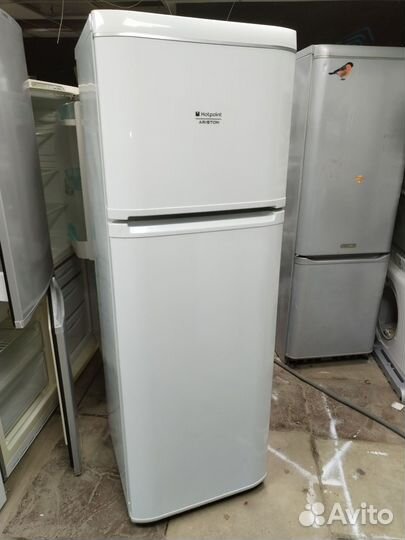Холодильник хотпоинт аристон