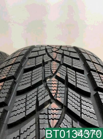 Goodyear UltraGrip Performance+ 225/60 R18 104V