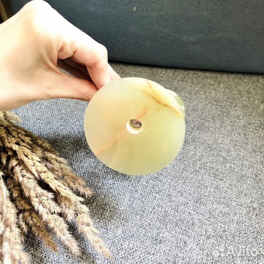 Подсвечник из камня оникс