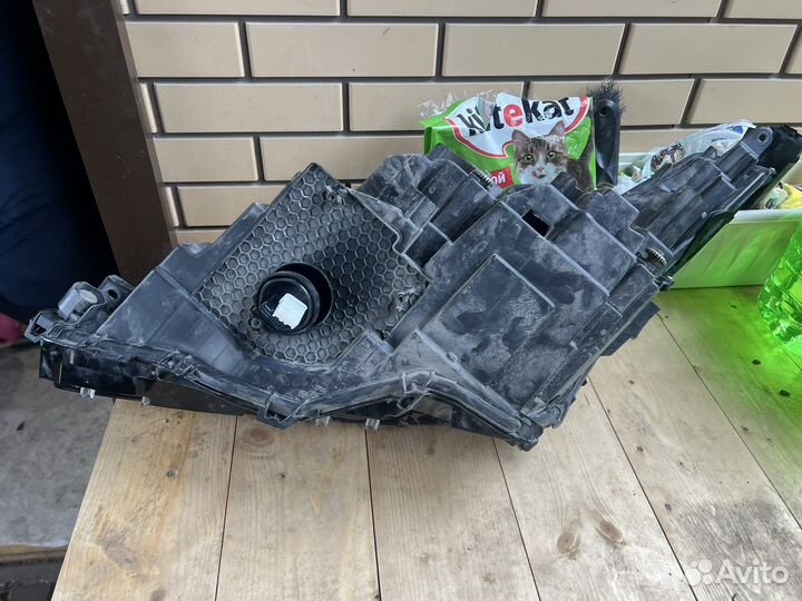 Фара передняя на Lexus RX 300, рестайлинг