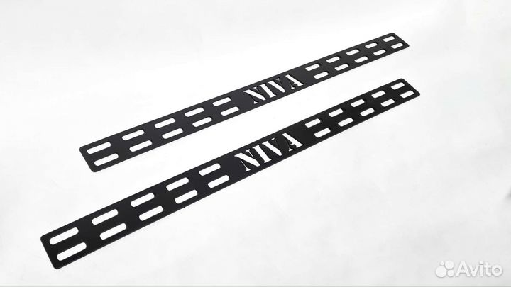 Накладки на пороги niva