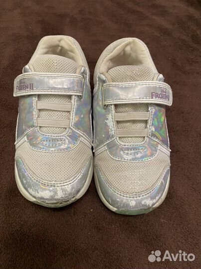 Кроссовки для девочки