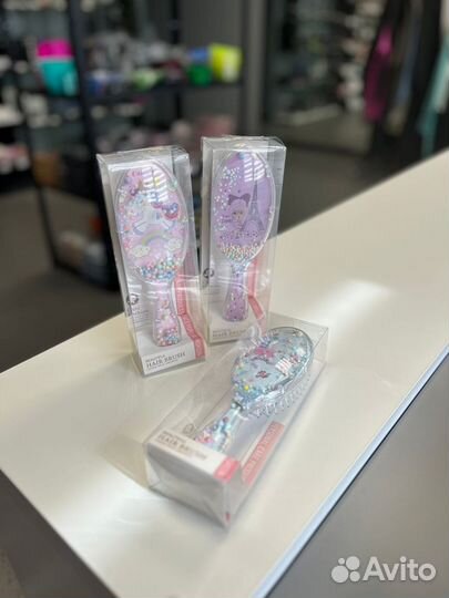 Детская расческа с цветными шариками