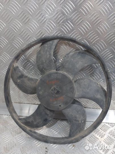 Крыльчатка вентилятора охлаждения Renault Logan