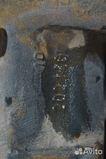 Суппорт ведущего моста, левый iveco Stralis (01.02