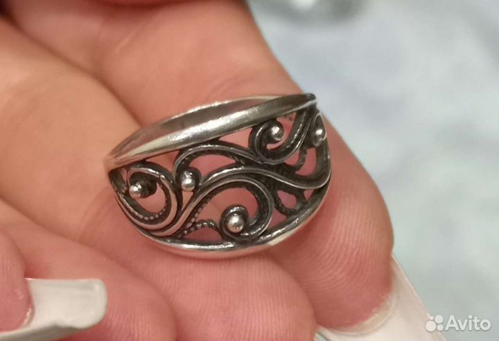 Серебряное кольцо