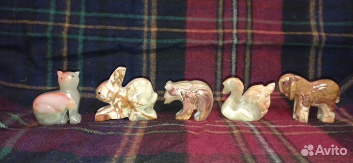 Фигурки из оникса