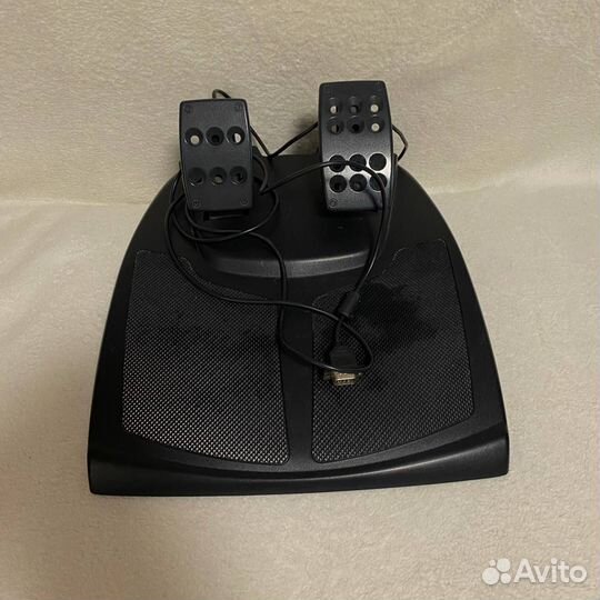 Игровой руль logitech momo racing 240